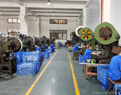 璀璨之芯，匠心鑄造——新工廠點亮五金照明新篇章